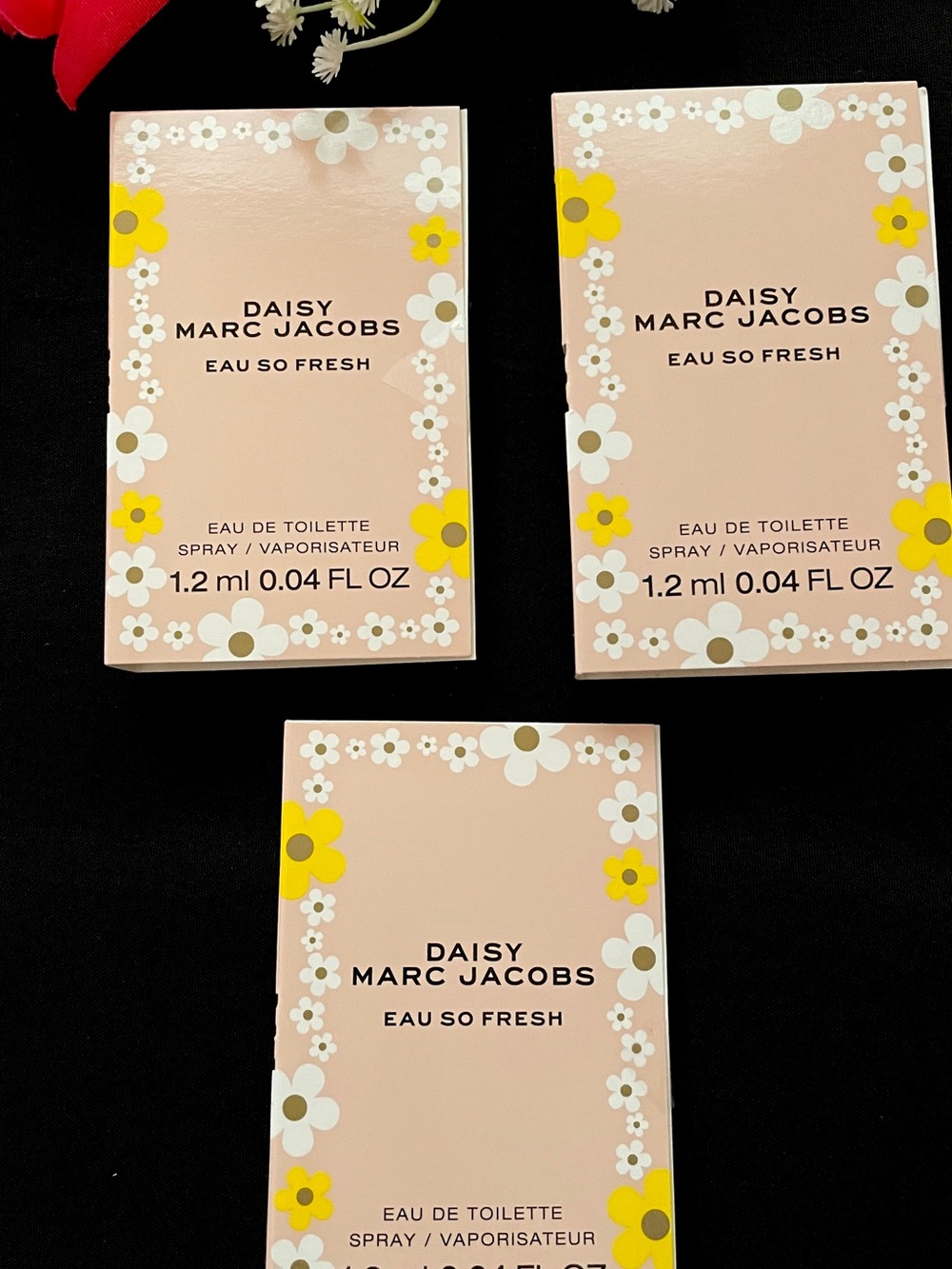 Marc Jacobs Daisy- Eau So Fresh Sample Perfume Set